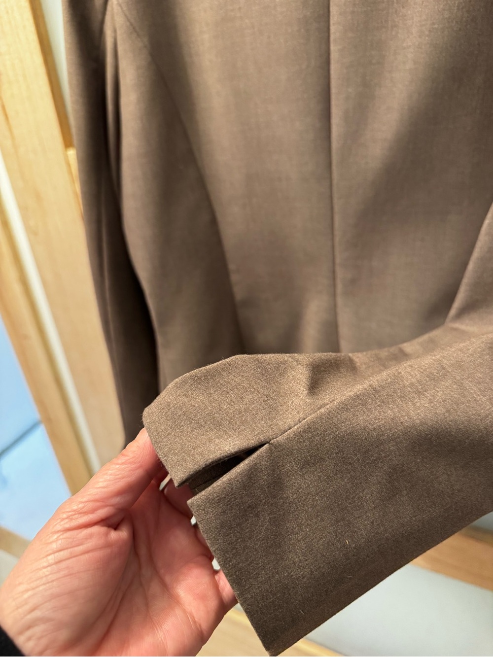 Calvin Klein Brown Single-Button Notch Lapel Blazer - Picture 4 of 4